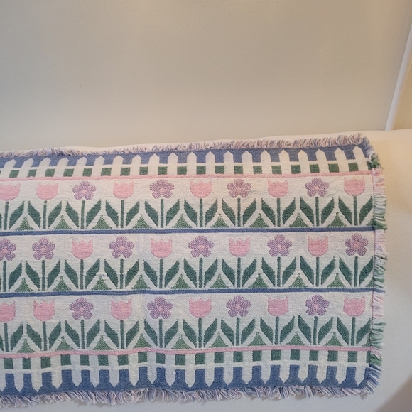 Floral table runner with picket fence detail cotton with fringe blue/pink - Picture 10 of 12